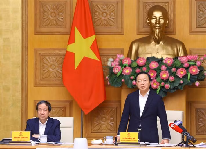 Đề xuất thi tốt nghiệp THPT từ năm 2025 gồm 4 môn thi De xuat thi tot nghiep THPT tu nam 2025 gom 4 mon thi