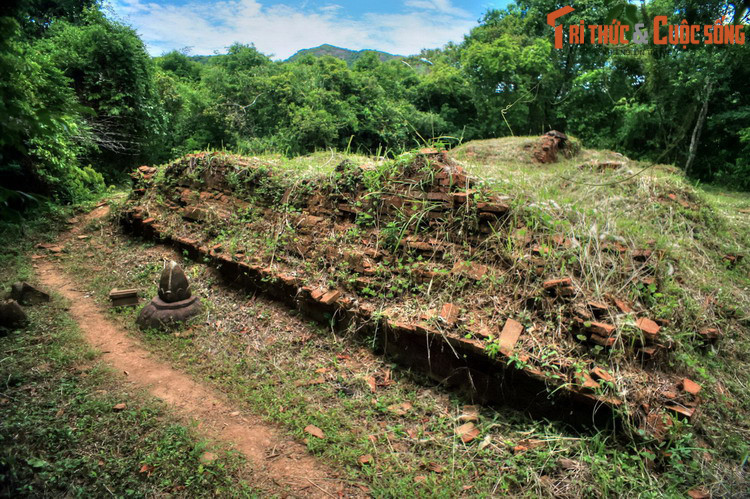 Do không thể thống nhất chủ trương, vụ việc được báo cáo lên lãnh đạo Tỉnh ủy, UBND tỉnh Quảng Nam – Đà Nẵng. May mắn thay, đề xuất nâng cấp đập Vĩnh Trinh, Thạch Bàn đã được chấp nhận.