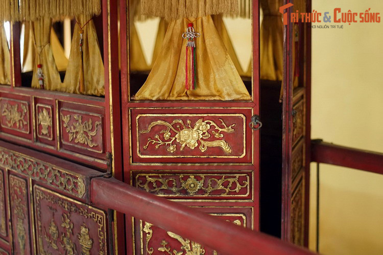 Đây là một phần của lỗ bộ, một bộ vật dụng được sử dụng tùy theo tính chất nghi lễ, bao gồm kiệu, cờ, quạt, tàn, lọng, bộ binh khí, chuông, trống…