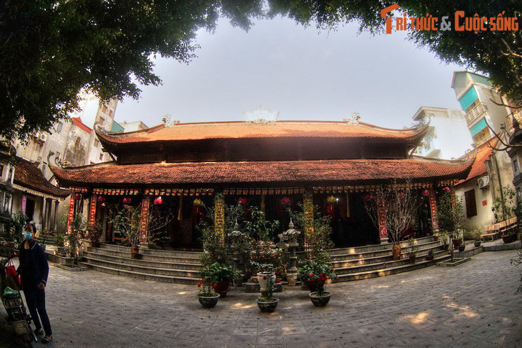 3. Chùa Phổ Giác (phố Ngô Sĩ Liên, quận Đống Đa, Hà Nội) là một ngôi chùa cổ được khởi dựng khoảng năm 1770-1774, thời Hậu Lê. Chùa còn có tên là chùa Tàu Tượng vì thuở sơ khai chùa nằm ở bãi đất bên hồ Gươm, nơi tập trung các tàu voi chiến của triều đình.