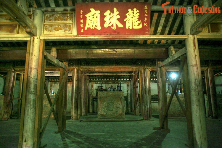 Mặc dù mang những giá trị lịch sử và kiến trúc độc đáo, điện Voi Ré đã bị bỏ hoang và xuống cấp nghiên trọng theo thời gian. Hiện tại, di tích này đang được trùng tu tôn tạo để trả về diện mạo vốn có.