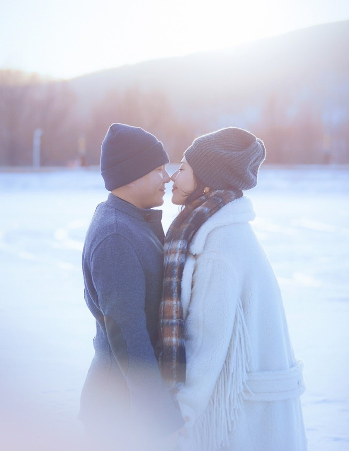 Hiện tại, họ có con gái 10 tuổi và con trai 9 tuổi. Lưu Đào nhờ sự kiên trì ở bên cạnh ông xã lúc khó khăn, cộng với tính cách chu đáo tháo vát việc nhà, đã trở thành "con dâu quốc dân" của công chúng Trung Quốc.