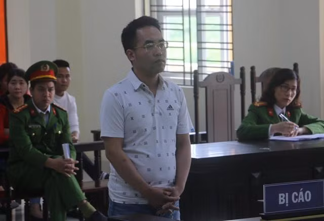 Hot girl phim Nguoi phan xu bi lua gan 500 trieu