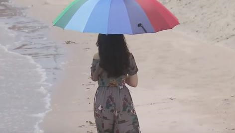 Khanh My '3 giay' va hot boy, hot girl bi 'boc phot' vi khoe khoang-Hinh-2