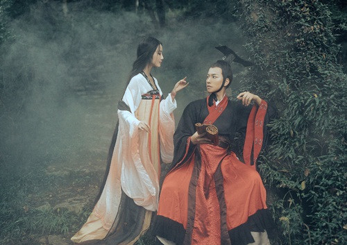 Rung minh nhung hanh dong cua hoang de yeu vo nhat lich su Trung Hoa