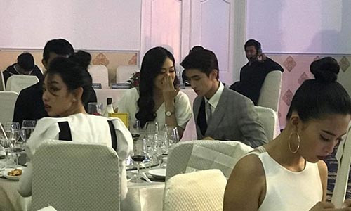 Lo anh A hau Bui Phuong Nga tinh tu ben dien vien Binh An