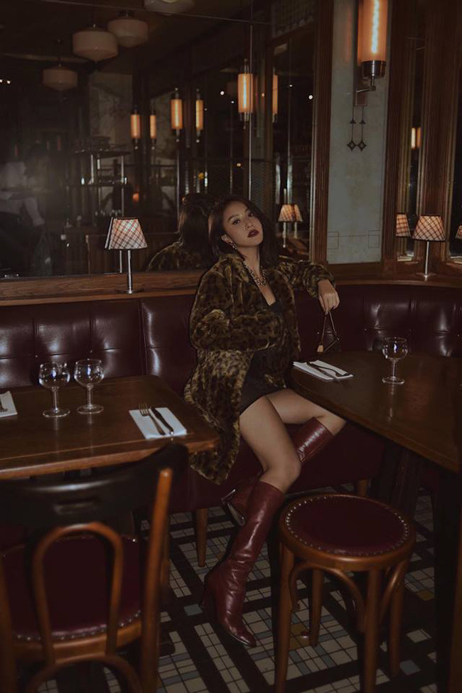 Bên cạnh những lời khen ngợi về bước phá cách của Quỳnh Anh, một số fan lại tỏ ra tiếc nuối: "Thực sự em cảm thấy chị không hợp với mấy kiểu như thế này". Dù có những ý kiến, Quỳnh Anh vẫn chăm chỉ đăng ảnh bikini rực lửa. Có nhiều luồng ý kiến chê bai dáng vóc Quỳnh Anh Shyn hơi gầy nhưng không thể phủ nhận cô nàng vẫn hút mắt mỗi lần đăng ảnh bikini.