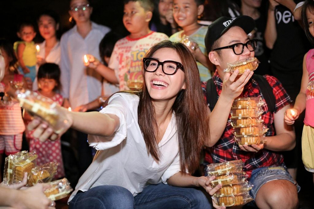 Minh Tu gay gat dap tra loi mia mai cua anti fan-Hinh-2