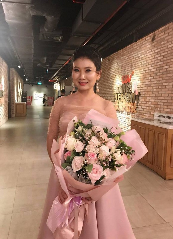 Cuoc doi cay nghiet U50 van co don cua NSUT My Uyen