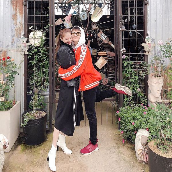 Lo bang chung khien dan mang xon xao viec Linh Chi da mang thai