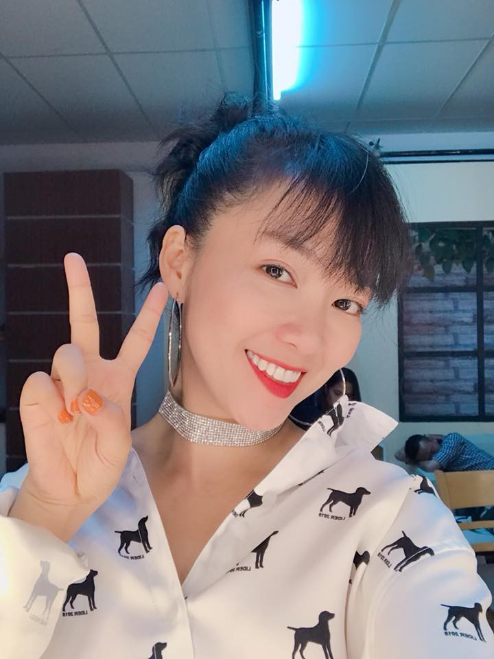 Nữ ca sĩ 8X chăm chỉ ra mắt sản phẩm mới mỗi năm như album Soul (2013), Awakening (năm 2014), album Love Đinh Hương, Đinh Hương Sings the Golden Oldies (2016)... nhưng không tạo được nhiều tiếng vang. Năm 2017, Đinh Hương song ca cùng Hà Anh Tuấn trong bài hát Mình yêu nhau yêu nhau bình yên thôi. Đây có lẽ là ca khúc được biết đến nhiều nhất của cô. Đinh Hương cũng "lột xác" ngoại hình và tham gia vào nhiều dự án phim ảnh, chương trình truyền hình như Khúc hát mặt trời, Cặp đôi hoàn hảo, Trời sinh một cặp... Sản phẩm gần đây nhất của cô là MV Nếu hôm nay là ngày tận cuối để yêu. Tuy nhiên Á quân Giọng hát Việt mùa 1 vẫn chưa thật sự gây ấn tượng với công chúng.