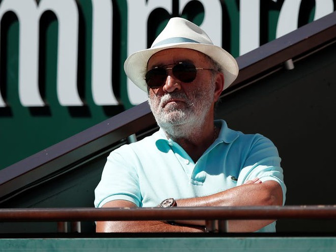 Ion Tiriac - Romania (1,1 tỷ USD): Ông nắm giữ cổ phần tại công ty bảo hiểm Allianz-Tiriac và đầu tư vào các đại lý bán ôtô, xăng dầu, bất động sản. Ảnh: Ion Tiriac.