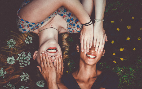 Nhin nu cuoi biet ngay tuong lai thanh cong hay ngheo 