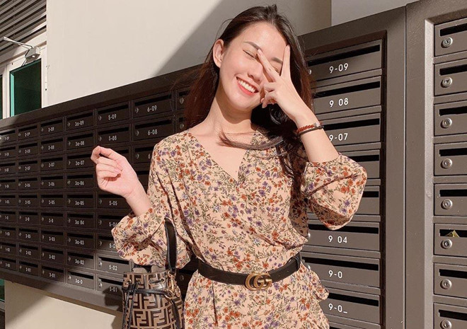 Ngọc Thảo (Lê Trương Ngọc Thảo) là một trong những hot girl đời đầu đình đám Sài thành. Cô bắt đầu được quan tâm sau khi dành vị trí quán quân cuộc thi Ngôi sao thời trang 2009. 9X trung thành với gu thời trang nữ tính và thỉnh thoảng "đổi gió" sang bikini gợi cảm.