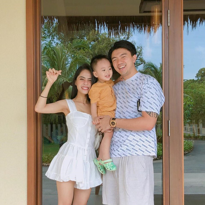 Ca nương Kiều Anh gần như tạm dừng hoạt động ca hát từ khi làm mẹ. Cô chia sẻ phụ nữ sinh con thường đắm đuối con hơn. Sau thời gian dài không tham gia showbiz, guồng quay của cô chậm lại. "Có lẽ đợi khi nào con lớn, hoặc khi nào thấy phải bận tâm với cuộc đời nhiều hơn thì tôi mới trở lại với âm nhạc được", nữ ca sĩ tâm sự. Hiện, Kiều Anh có cuộc sống đầm ấm, sung túc bên chồng con.