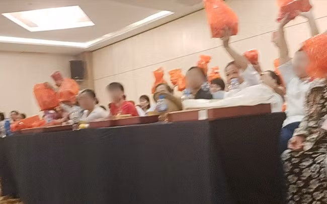 Chieu thuc ban sam voi gia 'cat co' tran vao cac tinh phia Nam