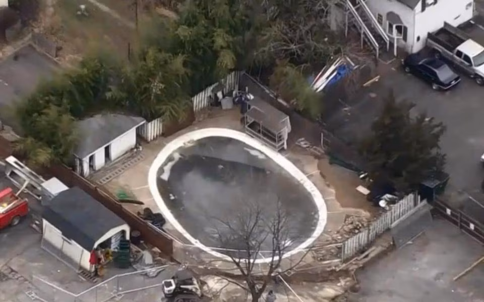 Thi thể của Marcial được tìm thấy trong một bể bơi bỏ hoang.