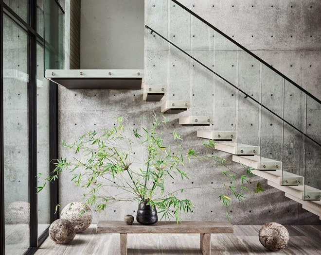 Các đồ nội thất được bài trí tại đây không cầu kỳ hay sặc sỡ, mà lại thể hiện vẻ đẹp bình dị của sự không hoàn hảo và gần gũi thiên nhiên, mang đậm tinh thần truyền thống Nhật Bản.