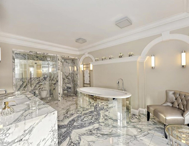 Trong 5 năm qua, không có bất kỳ ngôi nhà nào ở Westminster, St James hay West End rộng hơn 3000 mét vuông hay có giá thuê hơn 10.000 bảng mỗi tuần được rao bán thành công. Thiết kế biệt thự đẹp xuất sắc khi kết hợp thành công phong cách hiện đại và cổ điển.