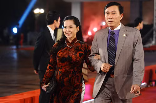 NSND Lan Huong: “Toi giau ve tinh cam chu khong phai tien”-Hinh-2