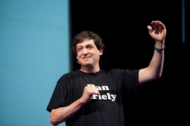 Nhà kinh tế học hành vi Dan Ariely (Nguồn: CNBC)