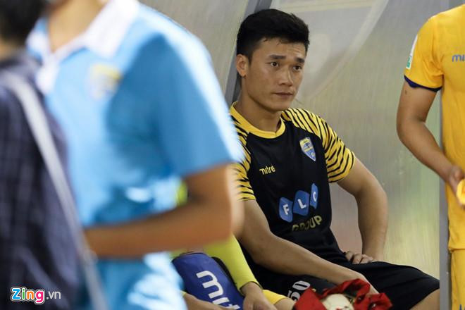 Fan an ui thu mon Bui Tien Dung vi khong duoc goi len tuyen