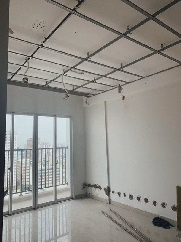 Tuy vậy bà xã Tiến Dũng vẫn tiết lộ thêm cô đang sở hữu một căn nhà khác và chuẩn bị mua thêm nhà trong năm nay.