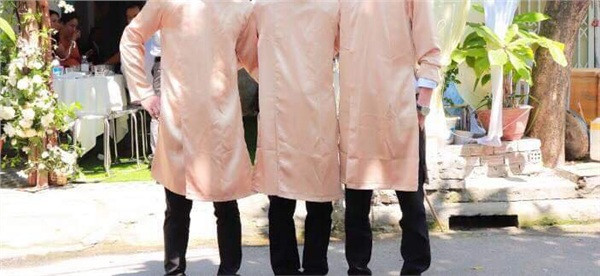 Bi bat den 1 trieu dong vi lam dut 1 soi chi cua ao dai be trap