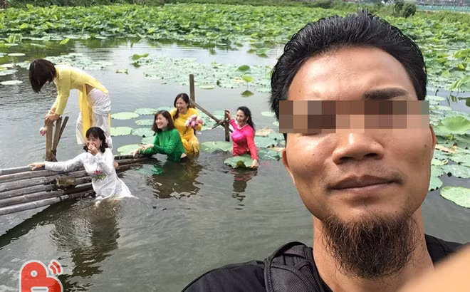 Dien ao dai di chup anh, tap the gai xinh uot tu chan toi dau