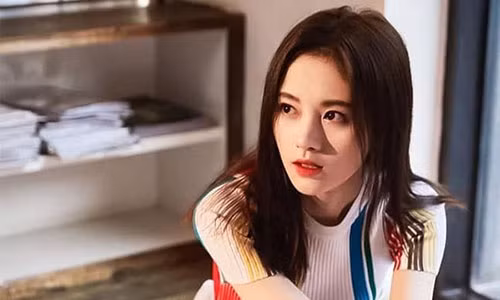 Phu nu sinh vao 6 nam nay mang menh vuong phu, hau van ruc ro