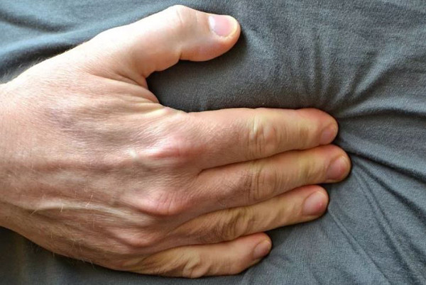 4 dau hieu sau khi an canh bao ung thu da day som