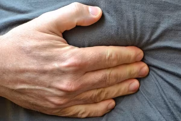 4 dau hieu sau khi an canh bao ung thu da day som