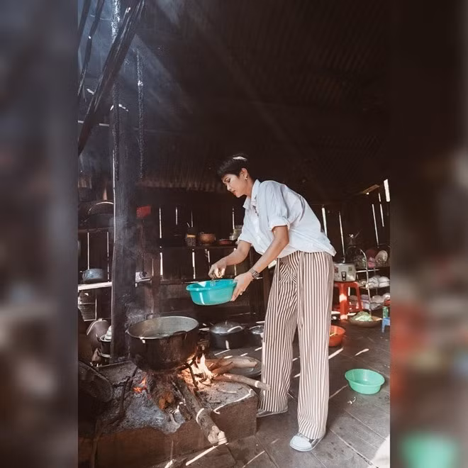 Bat ngo truoc cuoc song doi thuong o que nha cua HH H'Hen Nie-Hinh-2