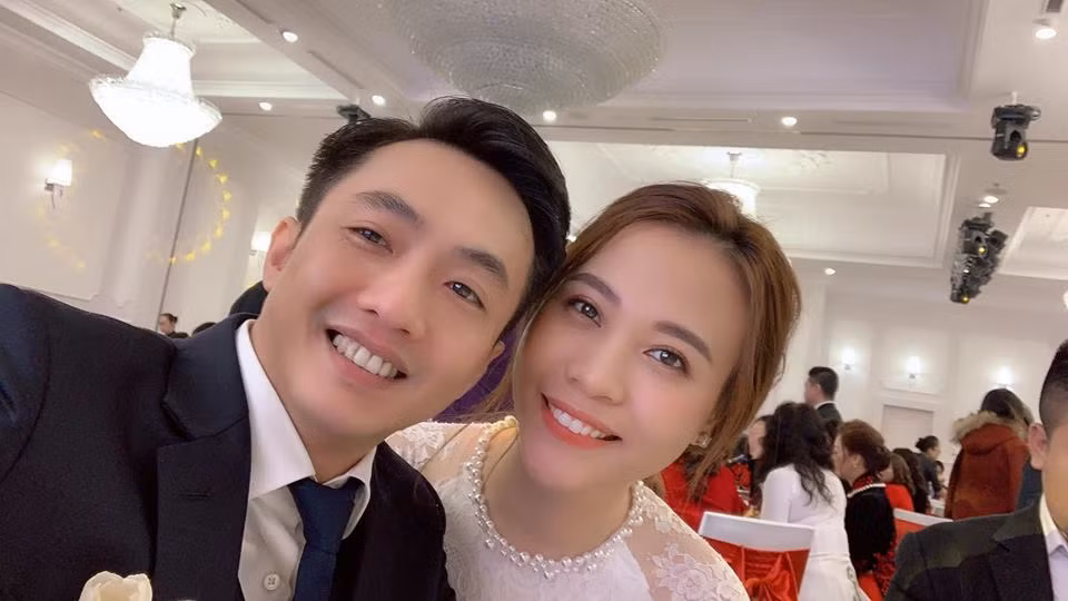 Cặp đôi tổ chức lễ ăn hỏi tại Lạng Sơn - quê nhà của cựu người mẫu hồi tháng 1/2019.