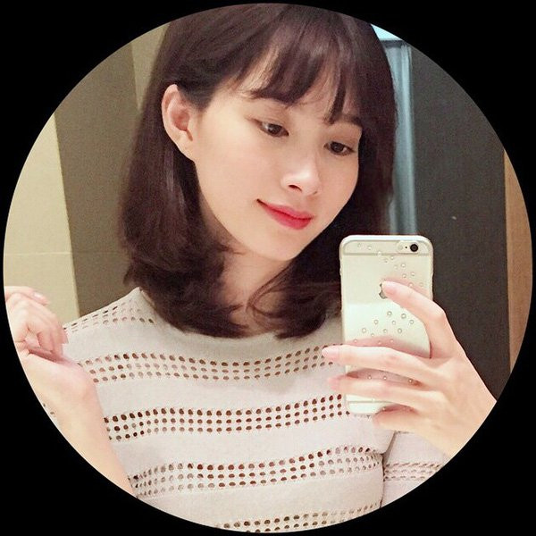 Hồi 2015, Đặng Thu Thảo cũng từng gây bão khi cắt phăng "suối tóc hoa hậu" để chuyển sang kiểu tóc ngắn tỉa cụp này.