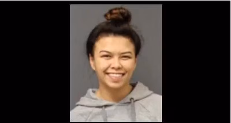 Danh, can con gai 7 tuoi, mot phu nu goc Viet bi khoi to