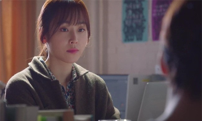 Chong chet sung vi nhin thay vat nay tren ban lam viec