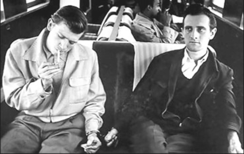 Những kẻ tham gia vụ cướp ngân hàng Brinks bị bắt.