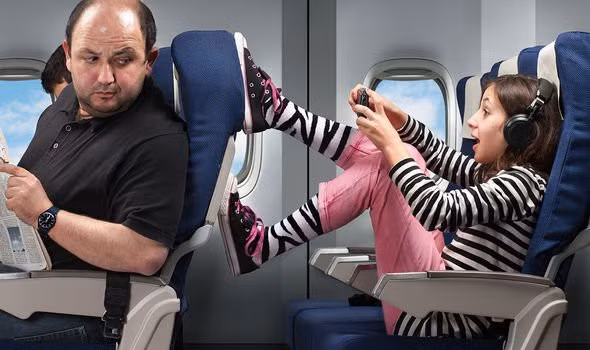 Tiep vien hang khong tiet lo noi ban nhat tren khoang may bay-Hinh-2