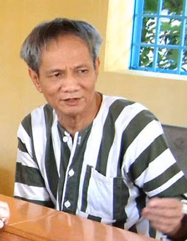 Nguoi dan ba cu giao thua lai doc kinh ke sam hoi cho Nam Cam-Hinh-2