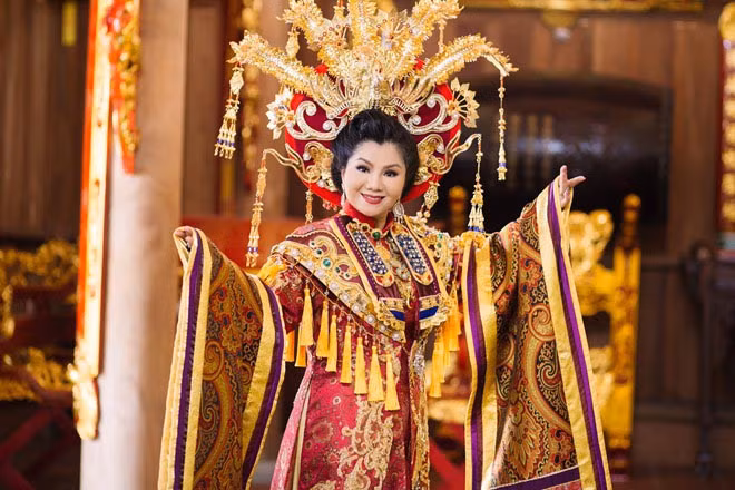 Danh tinh co dao cai luong tung de nghi Lam Khanh Chi ket hon-Hinh-4