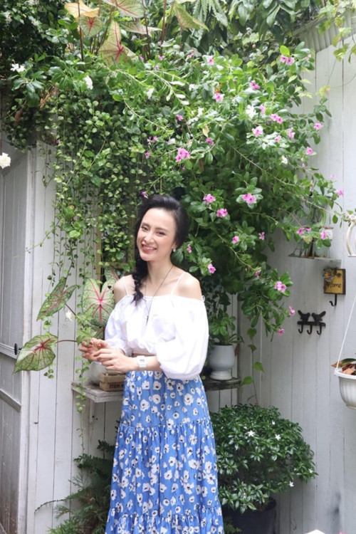 Angela Phuong Trinh gay soc voi ve ngoai gay go, xuong sac