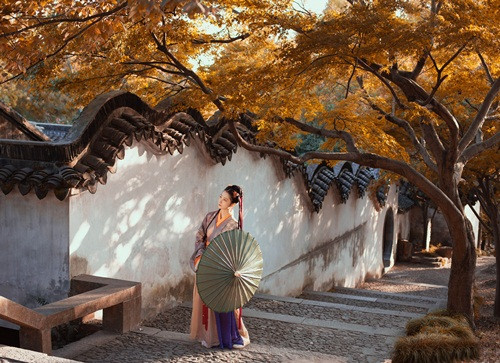 Phu nu bi chong dem cho thue thoi xua: Xot xa mot cuoc doi-Hinh-2