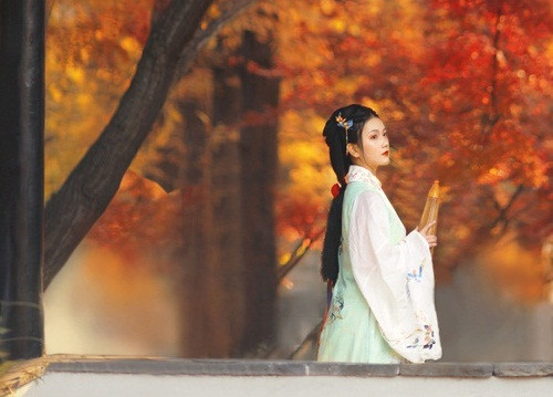 Phu nu bi chong dem cho thue thoi xua: Xot xa mot cuoc doi