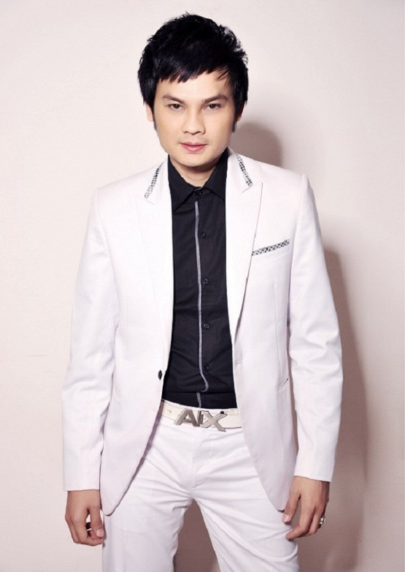 Kim Tieu Long buc xuc vi dan em than thiet den nha an cap do