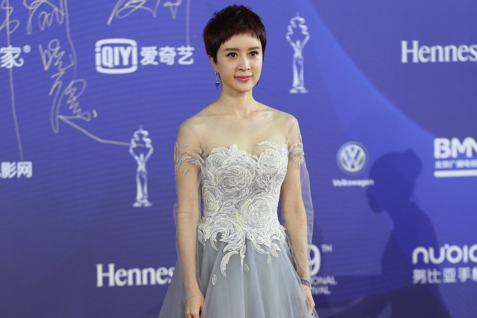 Scandal ngoai tinh va ban dam cua cong chua dep nhat 'Tay du ky'-Hinh-4