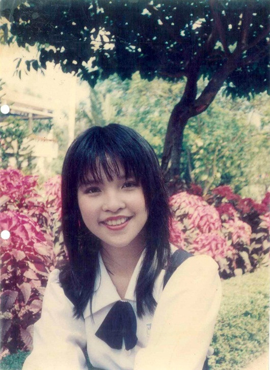 Cô từng cộng tác với Trung tâm Nhạc nhẹ TP.HCM.