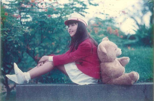 Ngay từ thuở nhỏ, Hiền Thục đã có gương mặt khả ái, ăn hình.