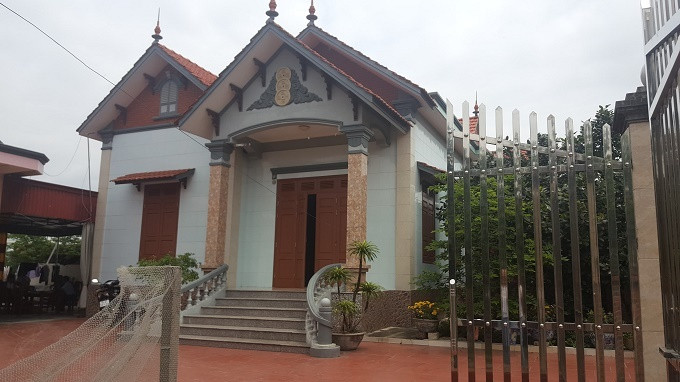 Căn nhà khang trang của gia đình ông Hòe - bà Lý.