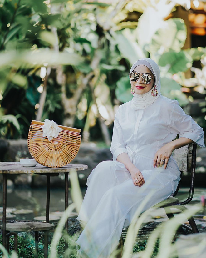 Mỗi lần xuất hiện trước công chúng, nữ diễn viên 35 tuổi luôn để lại ấn tượng bởi vẻ ngoài rạng rỡ, tươi tắn và phong cách thời trang chỉn chu, sành điệu.